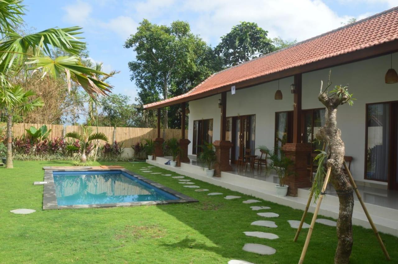 Wiryaroja Guest House Canggu Eksteriør bilde