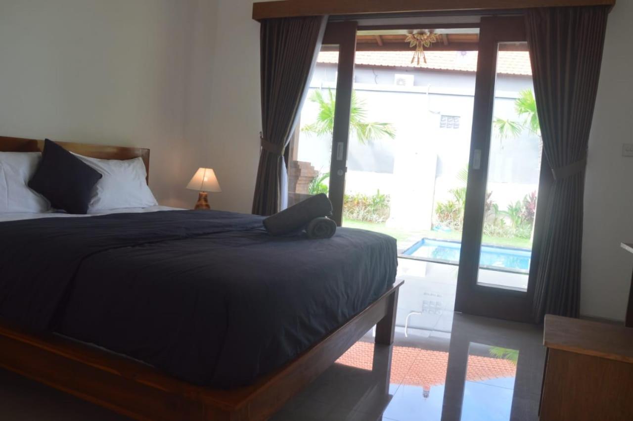 Wiryaroja Guest House Canggu Eksteriør bilde