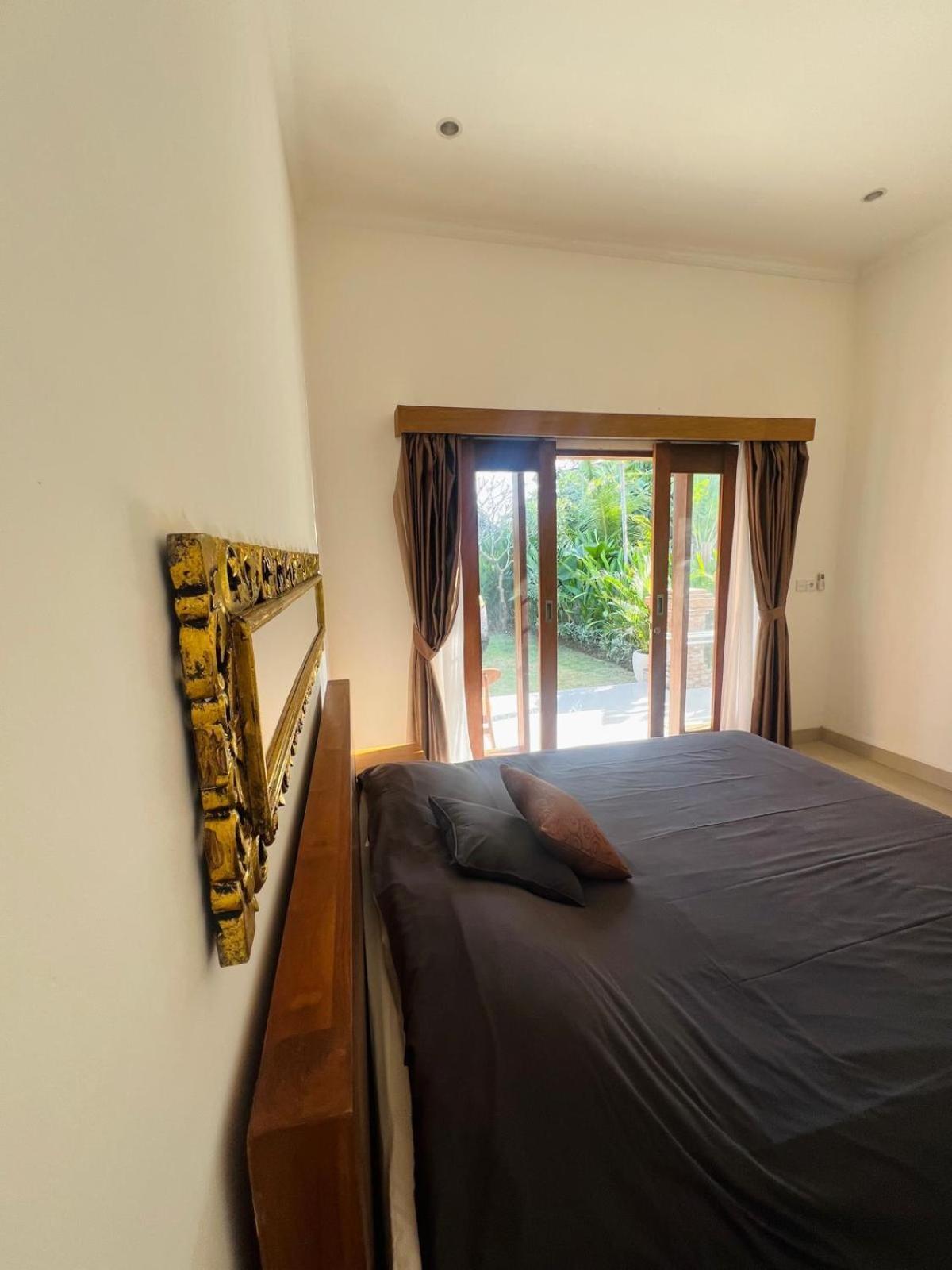 Wiryaroja Guest House Canggu Eksteriør bilde